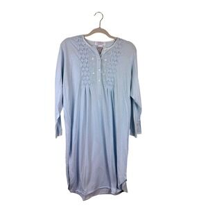 Collette by Miss Elaine Nightgown Womens Medium Light Blue Smocked Embroidered M